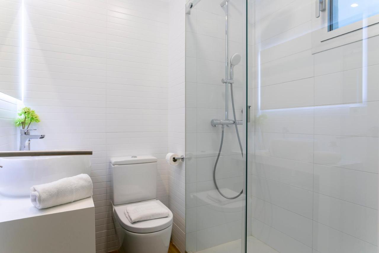 Genteel Home Santa Teresa Sevilla Bagian luar foto